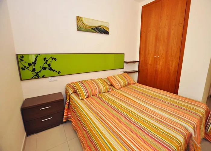 In Near Salatar شقة روساس