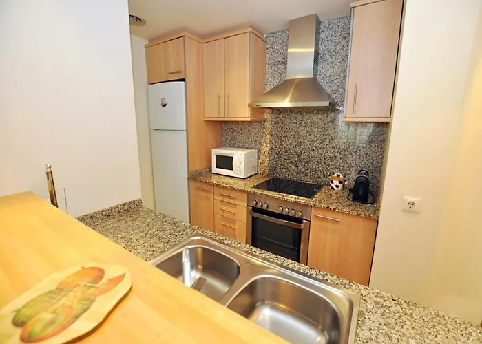 In Near Salatar شقة